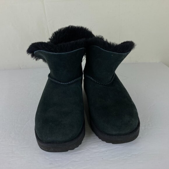 UGG Big Girls Sz 5 Black Suede Shortie Boots Shearling Lined Pull On Winter Fall - Picture 2 of 7